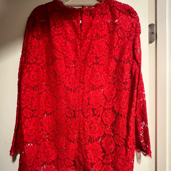 ESCADA
Lace Jacket
$3880 - Picture 5 of 6